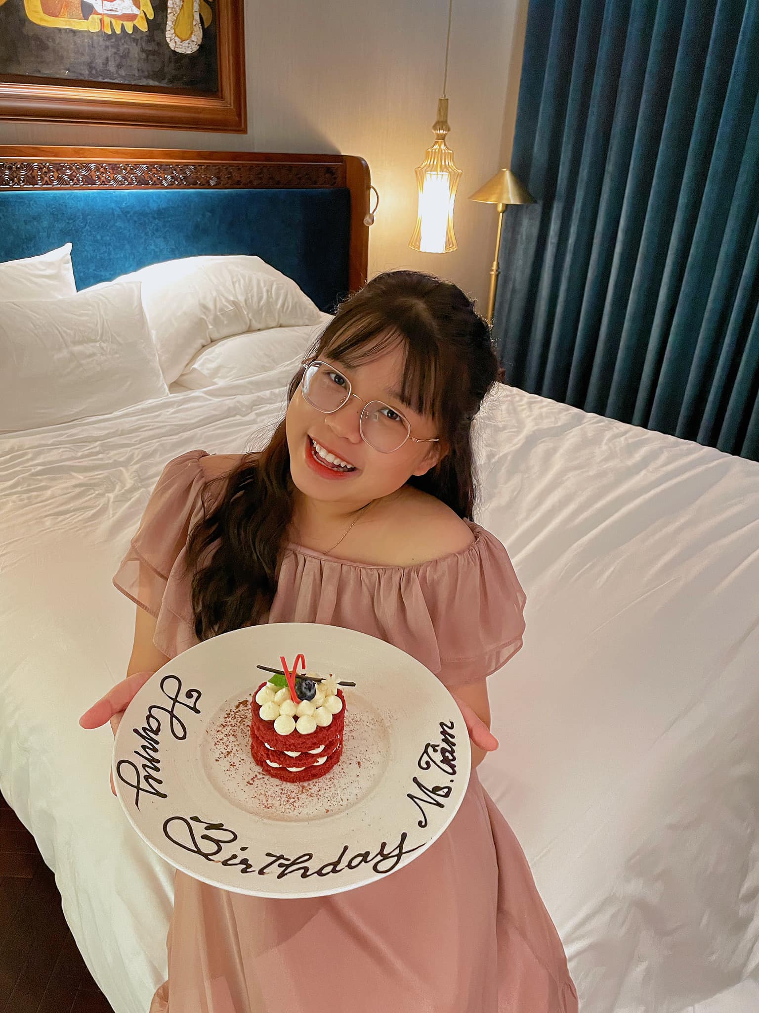 Toan Nguyen – My sweetie’s birthday at a lovely hotel